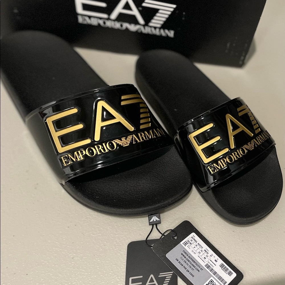 Slippers unisex men and women